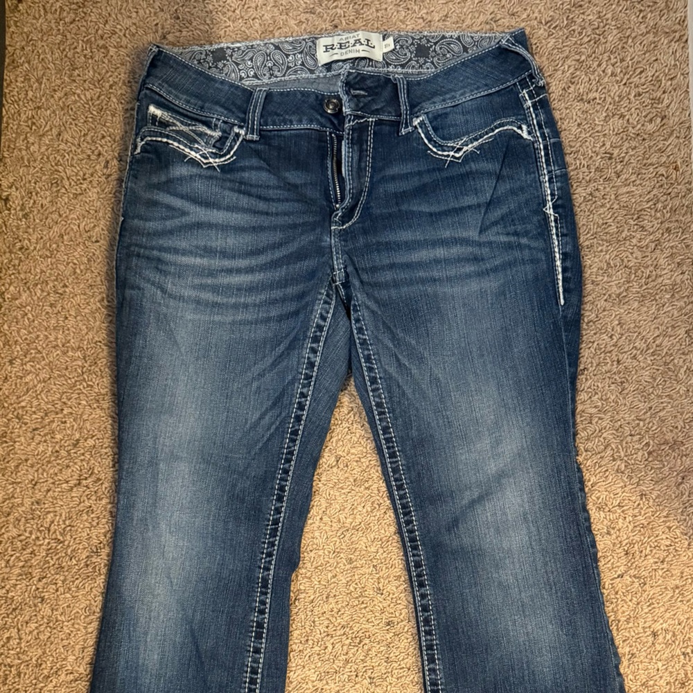 Ariat Women's Mid-Rise Boot Cut Jeans in Faded Blue size 31s, 29” inseam